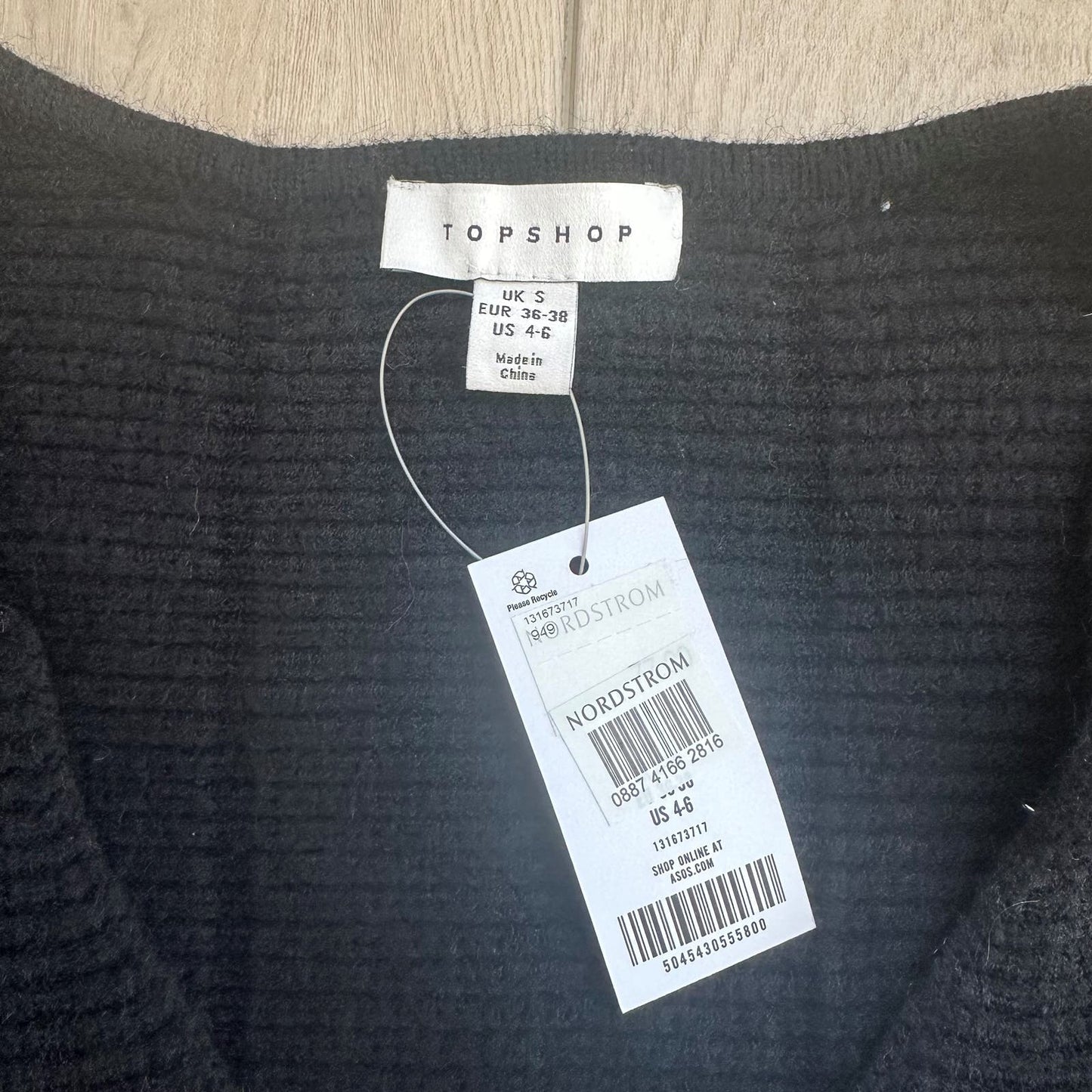 Topshop black ribbed v-neck sweater with volume sleeves