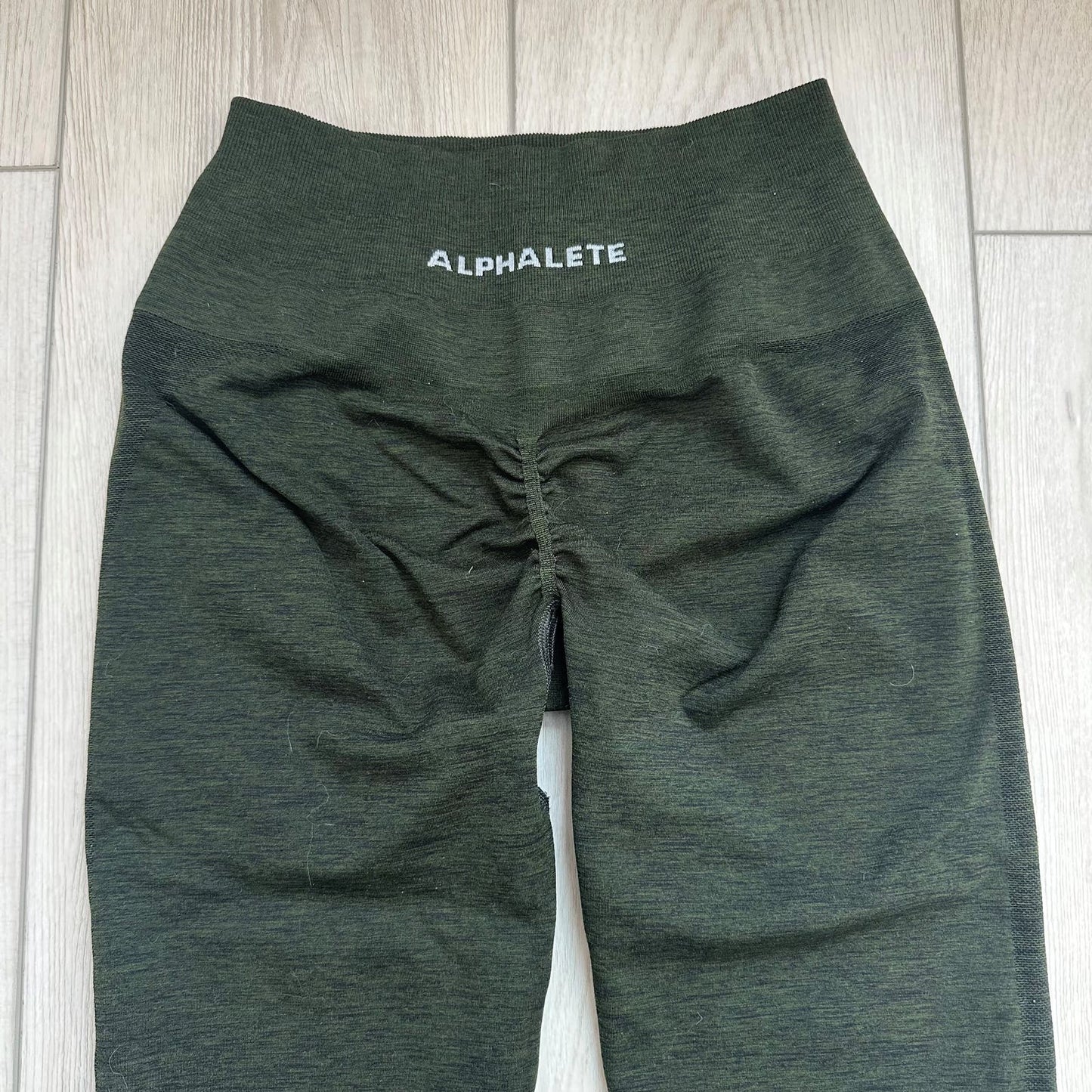 Alphalete Amplify Evergreen high waisted seamless butt scrunch leggings