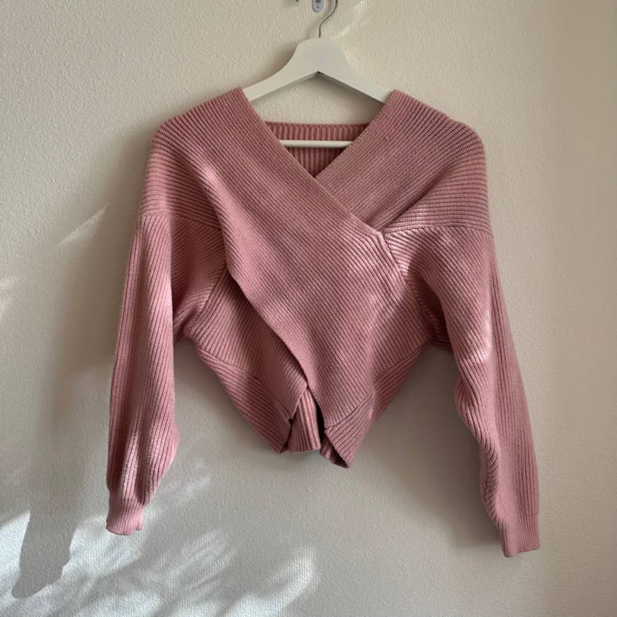 Pink criss cross X front cropped knit sweater