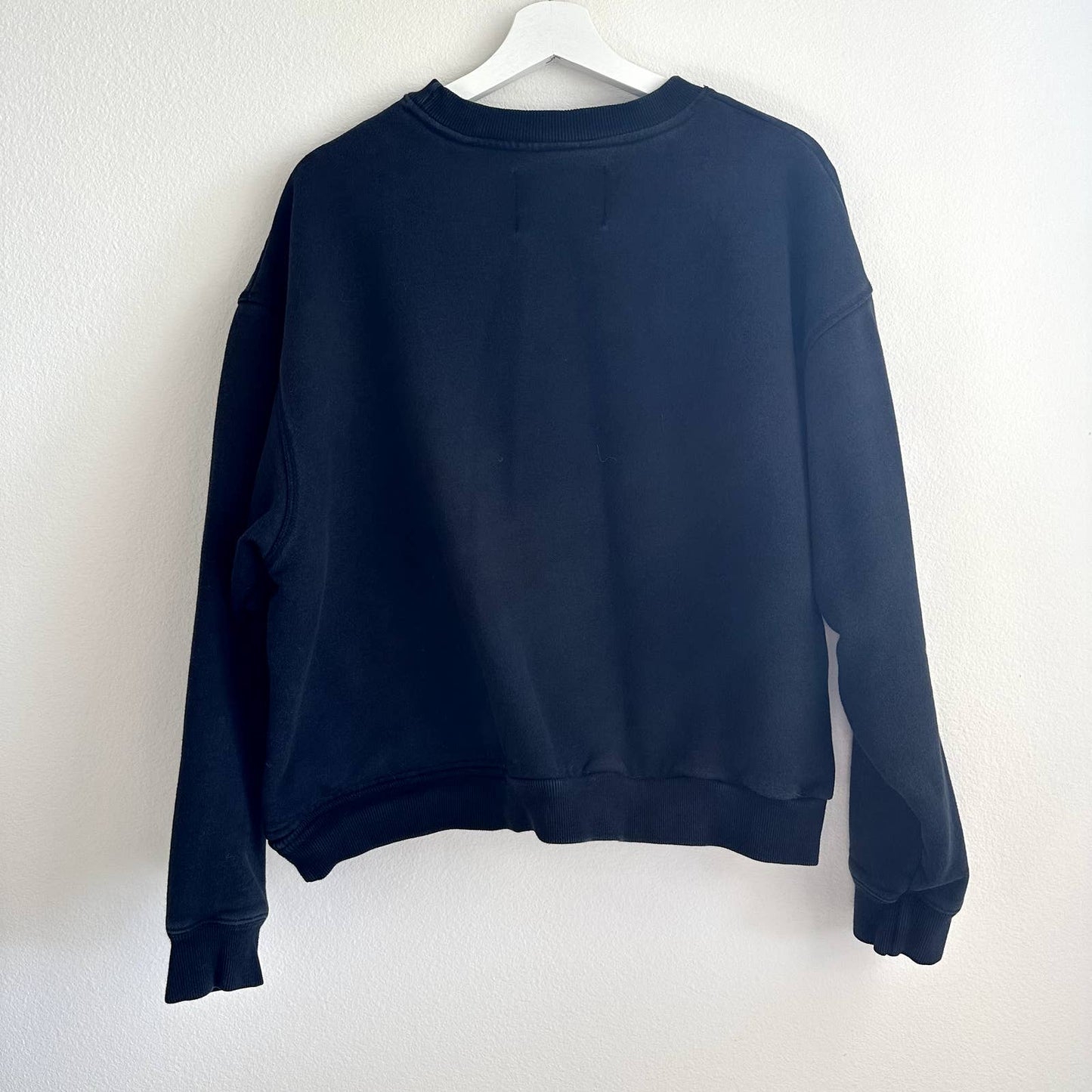 Black crewneck asymmetric zipper hem long sleeve sweatshirt sweater
