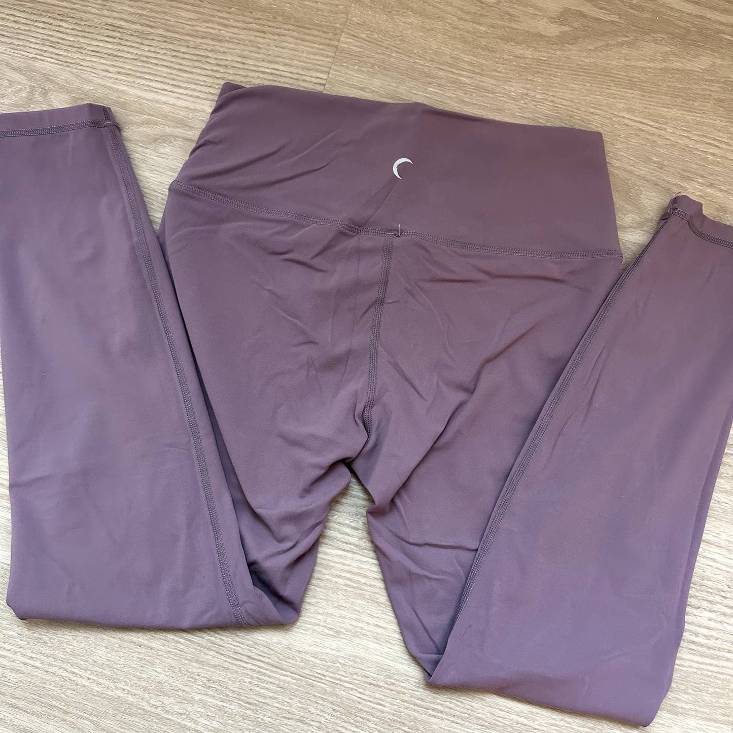 Zyia Active lilac purple high waisted leggings
